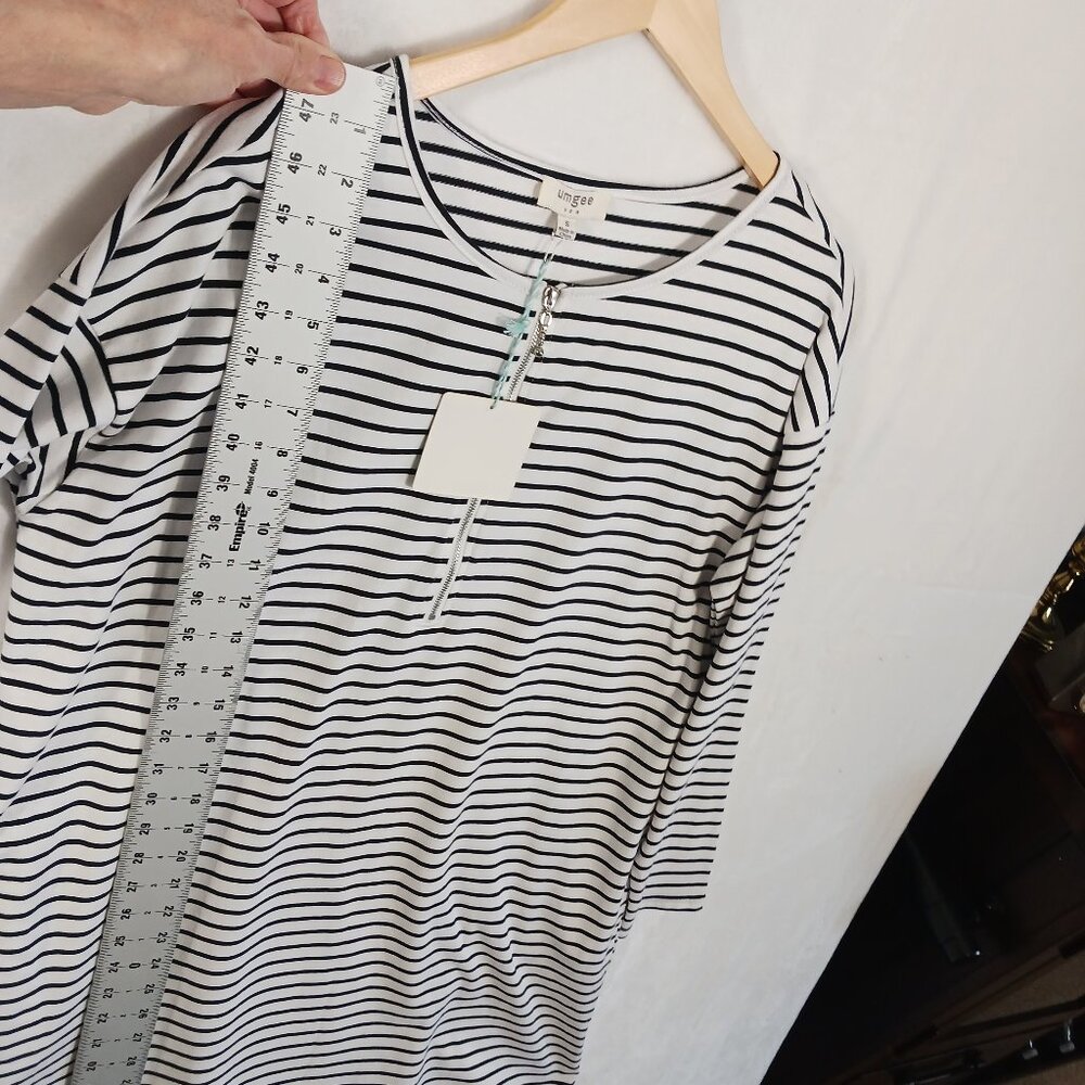 Umgee, NWT Oversized, Black and White Striped Mini Dress, Long Sleeve, Small - Picture 10 of 15